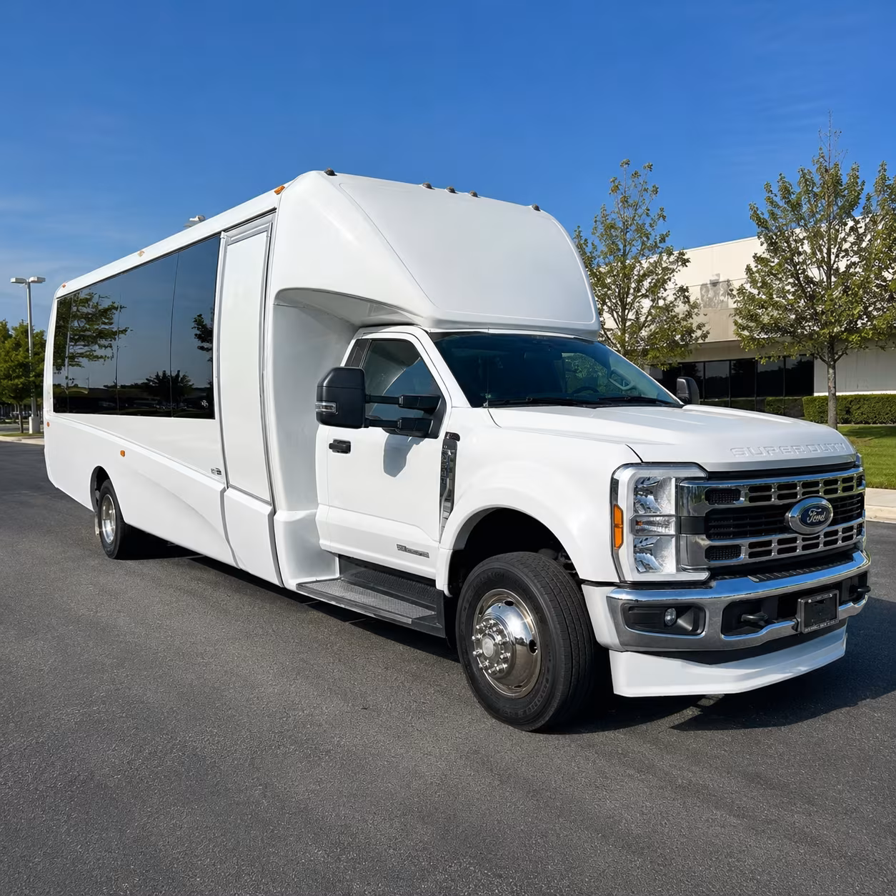 charter buses for corporate retreats and off site team events