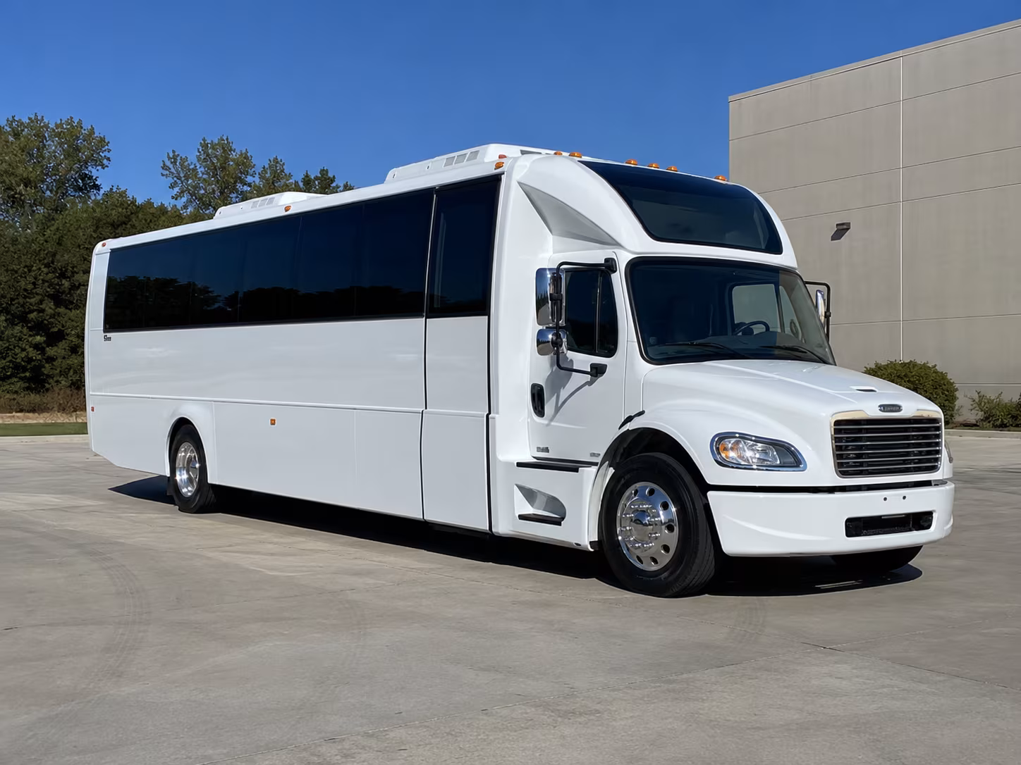hempstead 28 passenger party bus
